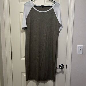 Lularoe women’s tshirt dress